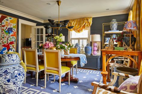 Colorful Dining Room Ideas, Maximalist Dining Rooms, Maximalist Dining Room, Liz Caan, Colorful Dining Room, Maximalism Interior, Boho Decorating, Eclectic Dining Room, Eclectic Dining