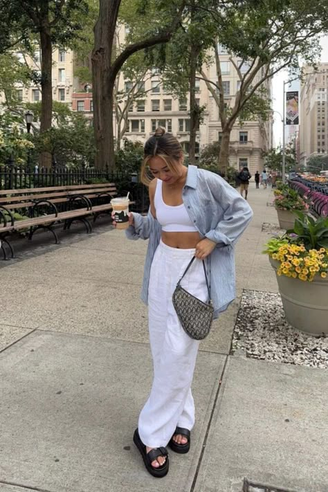 The Ultimate Guide To Styling Linen Pants: 17 Chic Linen Trousers Outfit Ideas For Every Occasion - London Kensington Guide Linen Trousers Outfit, Linen Pants Outfit Summer, Style Linen Pants, White Linen Pants Outfit, Basic Summer Outfits, Chica Chola, Dinner Outfit Casual, Linen Pants Outfit, Trendy Date Night Outfit