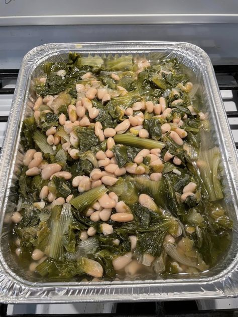 Italian Escarole and Beans - Easy DIY Recipes Escarole And Beans Italian, White Bean And Escarole, Escarole And Beans, Escarole Recipes, Cannellini Beans Recipes, Sausage Ragu, Pancetta Recipes, White Bean Recipes, White Bean Soup Recipes