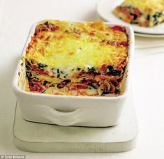 Vegetarian Lasagne, Mary Berry Recipe, Vegan Lasagna, Vegetarian Lasagna, Veg Dishes, Berries Recipes, Mary Berry, Vegetarian Dinners, Vegetarian Cooking