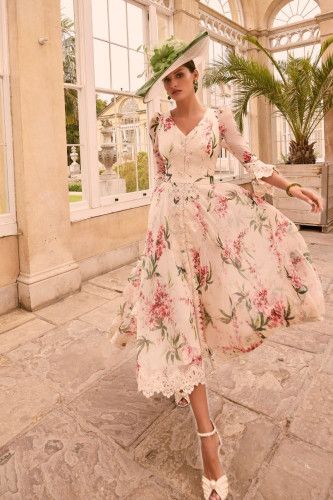 Wedding Outfits For Family Members, Veni Infantino, Bride And Groom Outfits, Ronald Joyce, Wedding Dress Cake, Occasion Wear Dresses, London College Of Fashion, Coral Print, Full Skirt Dress