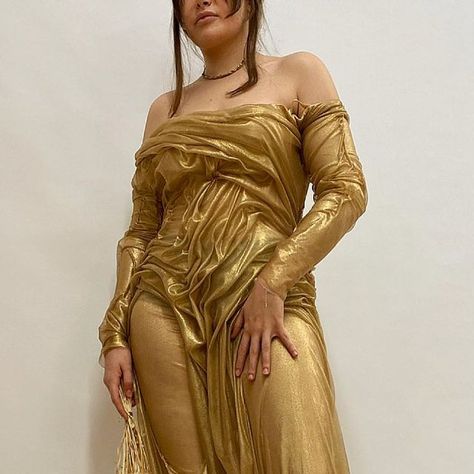 Wet Drapery Fashion, Wet Look Dress Aesthetic, Liquid Gold Dress, Wet Fabric Reference, Dipetsa Dress, Wet Look Outfit, Wet Look Fashion, Wet Outfit, Drapery Reference