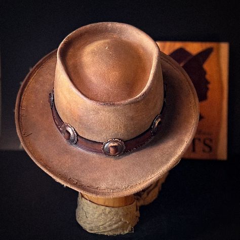 The “Tormented Soul” size 7 5/8 (61cm) is now available for purchase on the website. #uglyoutlaw #uglyoutlawhats #westerns Brown Cowboy Hat Aesthetic, Luxury Custom Brown Cowboy Hat, Luxury Brown Western Hat, Brown Stetson Cowboy Hat, Clint Eastwood Cowboy Hat, Hat Aesthetic, Being Ugly, Cowboy Hats, Cowboy