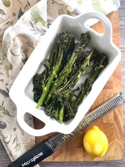 Roasted Long Stem Broccoli (Tenderstem) - Great British Recipes Long Stem Broccoli, Tenderstem Broccoli Recipe, Vegetable Dishes Recipes, Tenderstem Broccoli, Broccoli Stems, British Recipes, Xmas Dinner, Roasted Broccoli, Broccoli Recipes