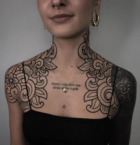 Chest Neck Tattoo, Haircut Ideas Trendy, Modern Bob Haircut, Neck Tattoo Ideas, Backpiece Tattoo, Modern Bob, Bob Haircut Ideas, Handpoke Tattoo, Pieces Tattoo