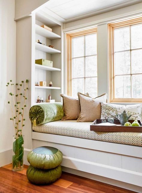 Bedroom Window Seat, Evergreen House, Window Bench Seat, Window Seat Design, Window Nook, Bright Pillows, Casa Country, Bedroom Seating, Bedroom Window