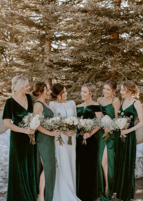 Mismatched Green Bridesmaid Dresses, November Wedding Colors, Bridesmaid Dresses White, Forest Green Bridesmaid Dresses, Forest Green Wedding, Emerald Green Bridesmaid Dresses, Dark Green Wedding, Dark Green Bridesmaid Dress, Wedding Color Palettes