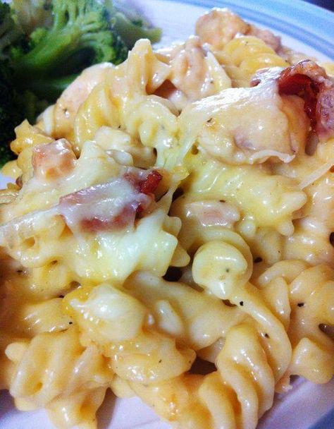 Cheesy Bacon Chicken Casserole, Bacon Chicken Casserole, Reuben Bake, Cheesy Bacon Chicken, Best Chicken Casserole, Chocolate Fudge Cake Recipe, Easy Mexican Casserole, Fudge Cake Recipe, Walking Taco