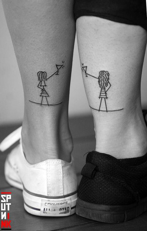 Cousin Tattoo Ideas, Matching Friendship Tattoos, Couple Tattoo Ideas, Cousin Tattoos, Twin Tattoos, Matching Friend Tattoos, Matching Best Friend Tattoos, Bestie Tattoo, Couple Tattoo