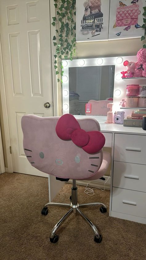 Hello Kitty Vanity, Vanity Hello Kitty, Dorm Pink, Cute Desk Chair, Hello Kitty Room Decor, Hello Kitty Bedroom, Room Organization Bedroom, Hello Kitty House, Hello Kitty Rooms