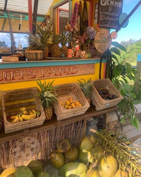 💛 Tropical Fruit Stand, Fruit Shop Aesthetic, Hawaii Fruit Stand, Hawaiian Summer Aesthetic, Hawaiian Tropic Aesthetic, Fruit Stand Aesthetic, Brazil Outfit Ideas, Summer Fruit Aesthetic, Brazil Outfit