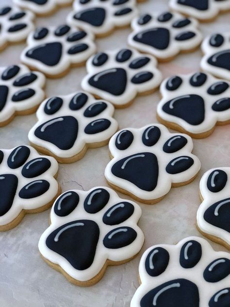 Paw Cookies, 4de Verjaardag, Cat Cookies, Dog Bakery, Dog Cakes, Sugar Cookie Designs, Dog Cookies, Fancy Cookies, Animal Cookies