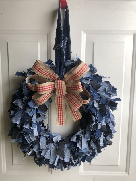 Denim Rag Wreath – Thrift Store Junkie Denim Wreath Old Jeans, Wired Ribbon Crafts, Denim Wreaths, Återvinna Jeans, Rag Wreaths, Denim Quilts, Denim Crafts Diy, Fabric Wreath, Rag Wreath