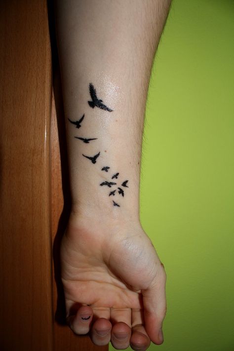 free bird Bird Silhouette Tattoos, Bird Tattoos Arm, Small Bird Tattoos, Bird Tattoo Men, Bird Tattoo Wrist, Flying Bird Tattoo, Flying Tattoo, Small Bird Tattoo, Cool Wrist Tattoos