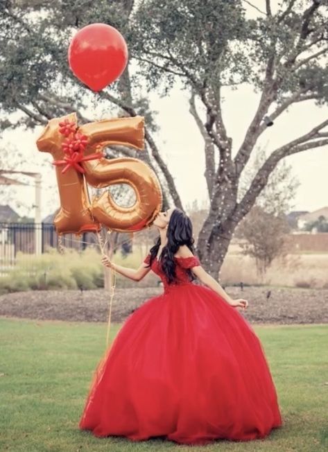 Off The Shoulder Quinceanera Dress, Quince Picture Ideas, Quinceañera Photoshoot Ideas, Quince Photoshoot Ideas, Quince Photoshoot, Quince Pictures, Sweet 16 Pictures, Quinceanera Pictures, Quinceanera Dresses Red