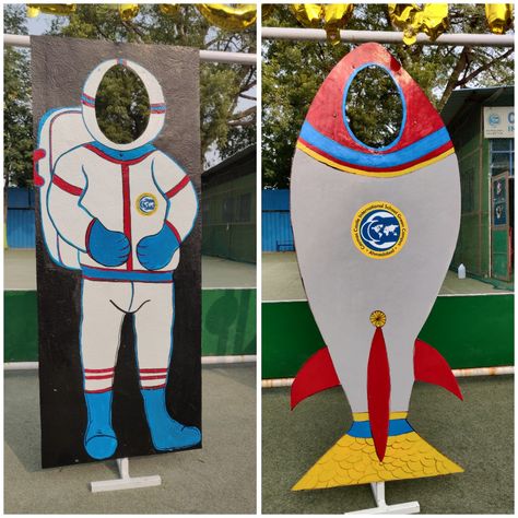 Astronaut Photobooth, Rocket Photobooth for Science Day Science Booth Ideas, Stem Booth Ideas, Selfie Decoration Ideas, Science Photo Booth, Science Day Decorations, Science Fair Decoration Ideas, Science Expo Ideas, Space Photo Booth, Photobooth Ideas Creative