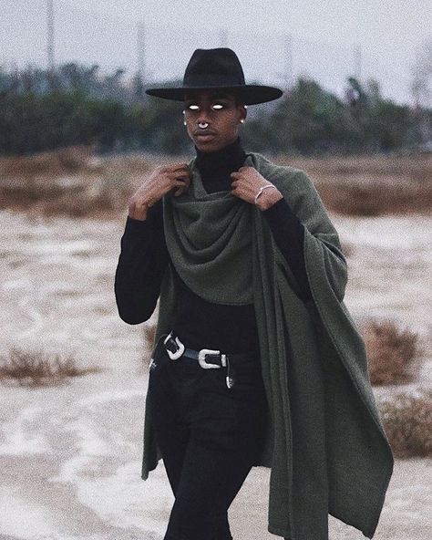 Male Halloween Costumes, Witch Men, Witch Aesthetic Fashion, Goth Cowboy, Afro Goth, Male Witch, Witch Fashion, Witch Outfit, Mens Halloween Costumes