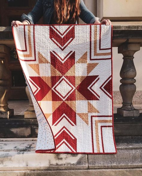 Native American Quilt Patterns, Aztec Quilt, Southwestern Quilts, Southwest Quilts, Native American Quilt, Star Quilt Patterns, Heart Quilt, Modern Quilt Patterns, Diy Quilt