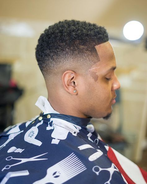 Black Fade Haircut, Man Haircut Fade, Taper Fade Afro, Black Man Haircut, Top Fade Haircut, Black Man Haircut Fade, Low Cut Hairstyles, Mid Fade Haircut, Black Boys Haircuts