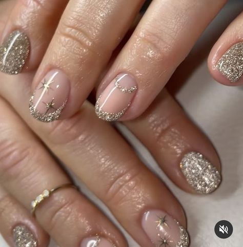 Disco Nail Designs, Mirror Ball Nails, Disco Ball Nail Art, Mirrorball Nails, Disco Nails Designs, Sparkle Gel Nails, Art Nails Design, Nail Nail Designs, Disco Nails