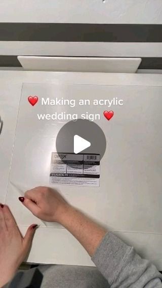 Cricut hints and hacks on Instagram: "Check out this amazing acrylic wedding sign😍 follow @cricuthints for more amazing projects and diys for you. Dont forget to like and save for future. . . . Video credit@planetlapointe (tiktok) go follow their page😊 #sevgiliyehediye #diy #diyet #hediye #weddingstyling #weddings #hediyelik #weddingdress #intags #wedding #weddingday #weddingtrends #weddinginspiration #weddingdecorations #prewedding #weddingstyle" Diy Acrylic Wedding Sign Cricut, How To Make Acrylic Signs With Cricut, Wedding Welcome Sign Ideas Diy, Cricut Wedding Welcome Sign, Acrylic Welcome Sign Wedding Diy, Diy Sign Wedding, Acrylic Wedding Signs Diy Cricut, Diy Unplugged Ceremony Sign, How To Make An Acrylic Sign