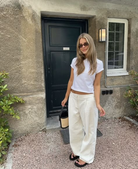 Josefine Vogt, Minimalist Summer, Uni Outfits, Summer 24, Summer Fits, Mode Inspiration, Looks Vintage, Spring Summer Outfits, Daily Outfits