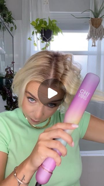 Sarah Bryant on Instagram: "New tool alert! Found this 2-in-1 Crimper/Curler from @chihaircare while I was browsing the aisles of @target!   What caught my eye was how narrow the plates are (most crimping tools are super wide and nearly impossible to use on short hair) so I had to see how well this one worked and find out if it really could curl too!  What do you think? Would you buy it?  #hair #hairtool #haircrimper #hottools #hairtutorial #shorthairtutorial #bobhaircut #shorthairstyle #shorthairdontcare #hairstyles #hairvideo" Crimped Hairstyles For Short Hair, Hair Curler Short Hair, Hair Crimping Tutorial, Short Crimped Bob, Short Hair Crimped Hairstyles, Curling Super Short Hair, Crimped Hair Short Bob, Crimp Short Hair Waves, Crimper Hairstyles Short Hair