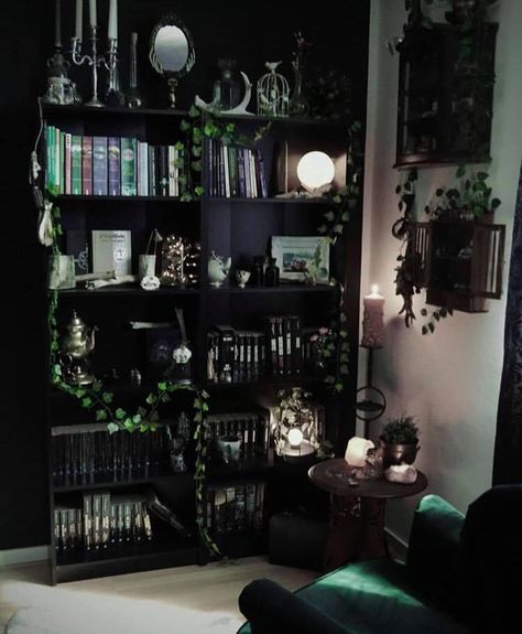 Witchcraft Bedroom, Spooky Interior, Household Aesthetic, Goth Academia, Gothic Library, Goth House, Moody Home Decor, Gothic Elegance, Dark Home Decor