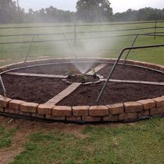 Trampoline Upcycle, Repurposed Trampoline, Recycled Trampoline, Trampoline Ideas, Old Trampoline, Hanging Potted Plants, Pergola Diy, Elevated Gardening, Backyard Trampoline