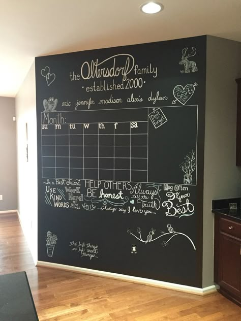 36 Must-See Kitchen Wall Decor Ideas & Photos For 2021 Family Chalkboard Wall, Black Chalk Wall Kitchen, Chalkboard Organization Ideas, Chalkboard Wall Inspiration, Chalk Wall Calendar, Kitchen With Chalkboard Wall, Chalk Wall Calendar Ideas, Chalkboard Wall Decor Ideas, Chalkboard Calendar Wall