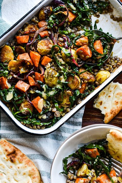 Warm Winter Salad, Warm Kale Salad, Lentil Salad Recipes, French Green Lentils, Salad For Dinner, Roasted Sprouts, Salad Recipes Healthy, Kale Salad Recipes, Warm Salad