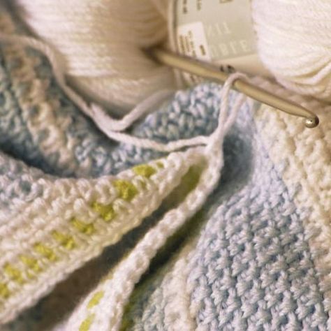 Single crochet creates a warm, dense fabric that's perfect for blankets. Crochet Blankets For Beginners, Single Crochet Blanket, How To Single Crochet, American Flag Blanket, First Crochet, Making Scarves, Tunisian Crochet Stitches, Crochet For Beginners Blanket, Easy Crochet Blanket