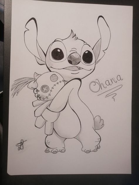 Drawings For Painting Sketch, Stitch And Scrump Drawing, Cartoon Drawings Stitch, Cool Drawing Sketches, Stitch Angel Tattoo, Stitch Drawing Easy Step By Step, Lilo Sketch, Stiches Dessin, Things To Draw Cartoon