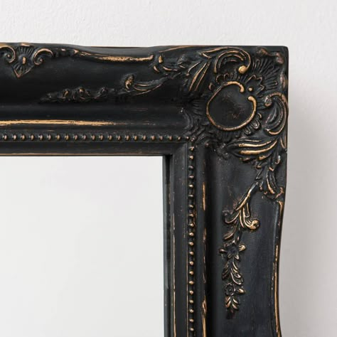 Black rustic or vintage mirror Black Wood Mirror, Gold And Black Mirror, Chalk Paint Mirror Frame Ideas, Black Ornate Mirror, Vintage Black Mirror, Black Vintage Mirror, Black Antique Mirror, Black Vintage Frame, Chalk Paint Mirror