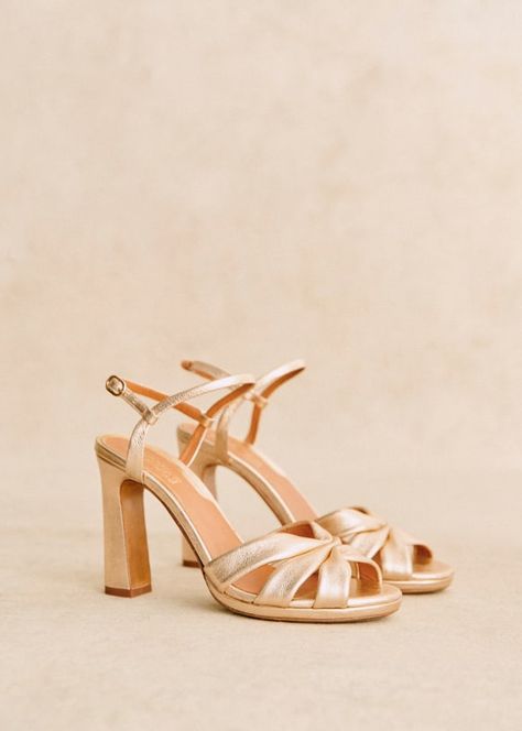 Lucille High sandals - Smooth Gold - Smooth metallic-effect sheepskin leather - Sézane Guest Wedding Outfits, Black Linen Pant, Aritzia Effortless Pant, White Linen Pant, Detailed Outfits, Wedding Sandals For Bride, New Balance Tennis Shoes, Adult Prom, Gold Sandals Heels