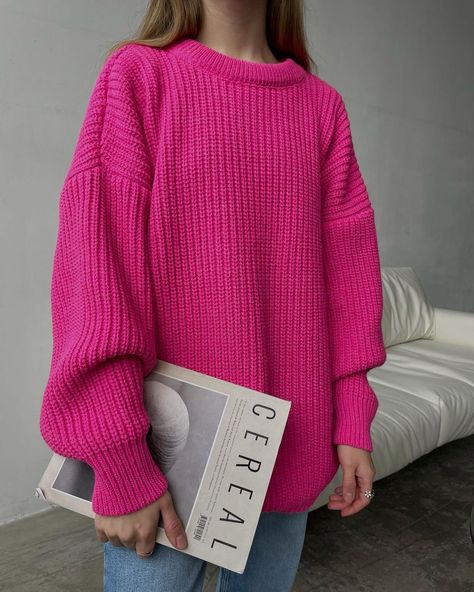 Pink Pullover Outfit, Pink Jumper Outfit, Bright Sweater, White Dress Outfit, Pullovers Outfit, Jumper Outfit, Uni Outfits, Hijabi Outfits Casual, Hijab Fashion Inspiration