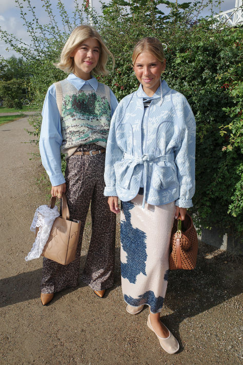 Copenhagen Fashion Week Spring/Summer 2025 street style Copenhagen Style Spring, Casual Work Capsule, Copenhagen Street Style Summer, Stealth Wealth Style, Rita Montezuma, Scandi Street Style, Pattern Street Style, Paris Fashion Week 2024, Copenhagen Fashion Week Street Style