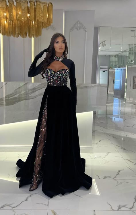 Black Pantsuit, Baggy Outfits, Removable Skirt, Oversized Clothing, Dinner Dress Classy, Classy Prom Dresses, Stunning Prom Dresses, Fashion Top Outfits, Opera Gloves