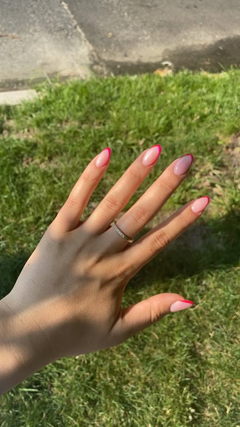 Hot Pink Dress Nail Ideas, Hot Pink Tip Nails Almond, Hot Pink Fade Nails, Natural Hot Pink Nails, Subtle Hot Pink Nails, Hot Pink Bachelorette Nails, Makeup Look For Hot Pink Dress, Holiday Nails Summer 2023 Pink, Nails For Pink Dress Prom