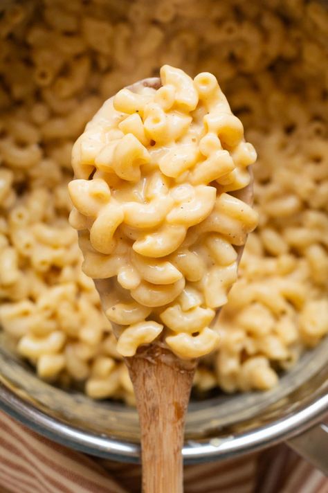 High Protein Cottage Cheese Mac and Cheese - iFoodReal.com Cottage Cheese Mac And Cheese, Protein Mac And Cheese, Cottage Cheese Alfredo, High Protein Pasta Recipes, Protein Pasta Recipes, Healthy Mac And Cheese, Protein Cottage Cheese, Cheese Mac And Cheese, Cottage Cheese Pasta