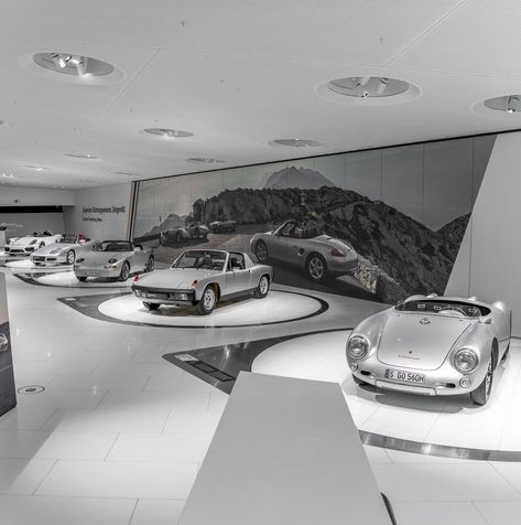 Architecture Design Sheets, Car Showroom Architecture, Porsche Showroom, Bmw Showroom, Car Showroom Interior, Car Expo, Cars Showroom, Car Exhibition, Car Showroom Design