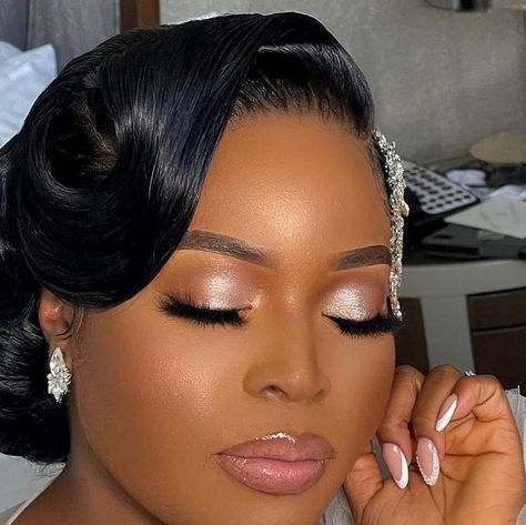 BeautyByBless 💍 (The Wedding Makeup Page) on Instagram: "Flawless Application begins with Flawless Skin ☑️ Hair : @ruthieshaircafe Makeup : @bridalsbyblessin Coordinator : @eventsbyfunmilola #BridalsByBlessin #BeautyByBlessin #BridalMUA" Beauty Tutorial, Makeup For Black Skin, Skin Hair, Nails And Makeup, Bride Makeup, Bridal Hair And Makeup, Beauty Tutorials, Flawless Skin, Make Up Looks