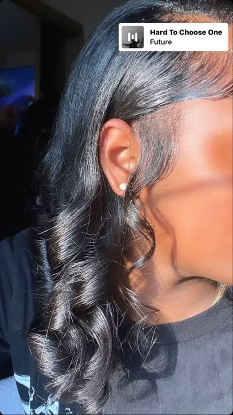 Black Women With Medium Length Hair, Styles With Real Hair For Black Women, Hairstyles Slik Press, Silk Press Hair Hairstyles Long, Silk Press Styled, Silk Press Hairstyle For Black Women, Silk Press Black Women Hair, Silk Back Hairstyle, Slik Press Hairstyles For Black Women