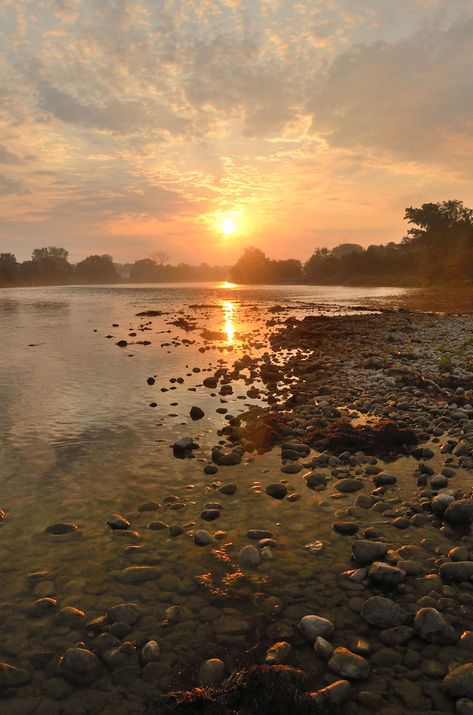 River Aesthetic Summer, Sunrise Over Water, Ocean Sunsets, River Sunset, River Life, Summer Stuff, Orange Sunset, Red Sunset, Adventure Aesthetic