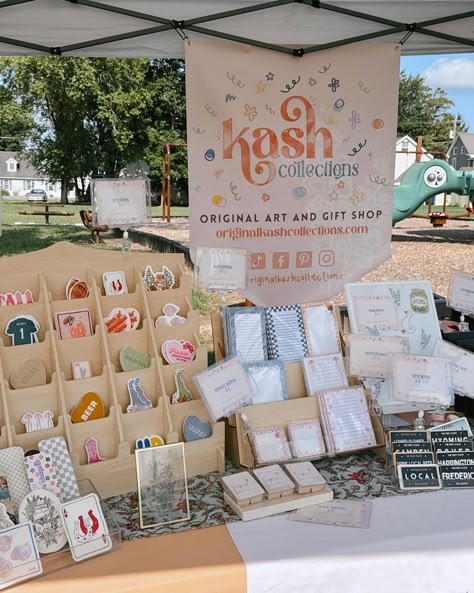 We’re at @tidalmarketde until 1pm ♥️🌈🛍️ LOVING our new banner from @vistaprint #madewithvistaprint #vistacollective Craft Fair Banner, Market Set Up, Market Banner, Artist Booth, Craft Show Tips, Art Stall, Art Beginners, Vendor Table, Fair Stand