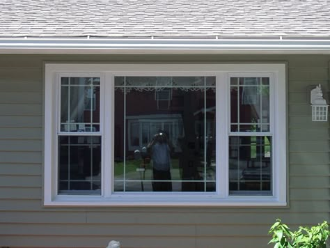 Verona - Praire Style Window Installation Picture Windows Exterior, Big Front Window, Front Door With Windows, Prairie Style Windows, Window Makeover, Door Shade, Outside Doors, Contemporary Window, Window Grids