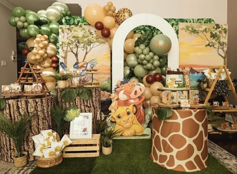 Lion king -1st birthday party | CatchMyParty.com The Lion King Birthday Party Ideas, Lion King Theme Party 1st Birthdays, Lion King First Birthday Party Ideas, Lion King 1st Birthday Party, Lion Baby Shower Theme, Birthday Lion King, 1st Birthday Decorations Boy, Lion King Birthday Party Ideas, Lion King Birthday Party