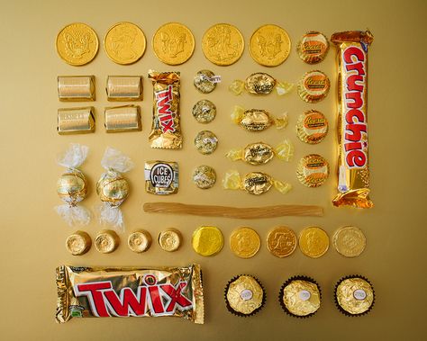 From Emily Blincoe's ‘Sugar Series’, colors organized neatly: GOLD. http://emilyblincoe.tumblr.com/ Knolling Photography, Golden Birthday Parties, Buffet Party, 50th Wedding Anniversary Party, Gold Candy, 50th Anniversary Party, Golden Birthday, Golden Anniversary, בר מצווה