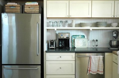 Farmhouse Backsplash, Beadboard Backsplash, Herringbone Backsplash, Small Kitchen Storage, French Country Kitchens, Eclectic Kitchen, Country Kitchens, Blue Cabinets, French Country Kitchen