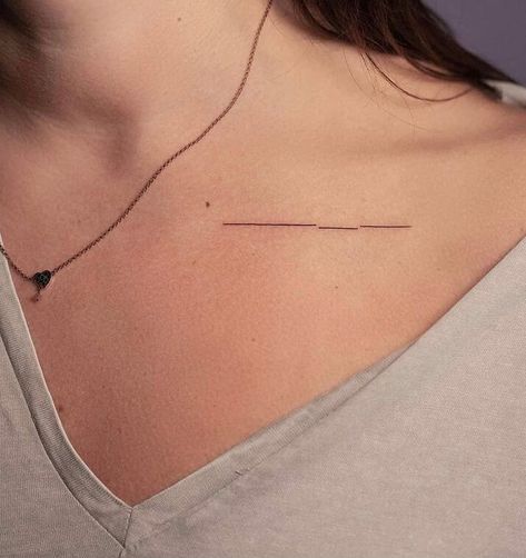 39 Creative Minimalist Aesthetic Tattoo Ideas Minimalist Aesthetic Tattoo, Wabi Sabi Tattoo Ideas, Wabi Sabi Tattoo, Cool Hand Tattoos, Creative Tattoo Ideas For Women, Tattoo Ideas Aesthetic, Aesthetic Tattoo Ideas, Easy Tattoos, Survivor Tattoo